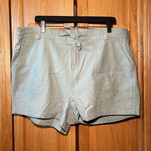 Torrid green shorts
